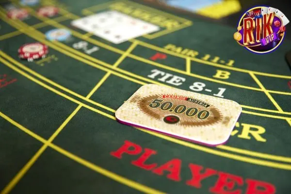 Đánh bài Baccarat Rikvip thắng lớn