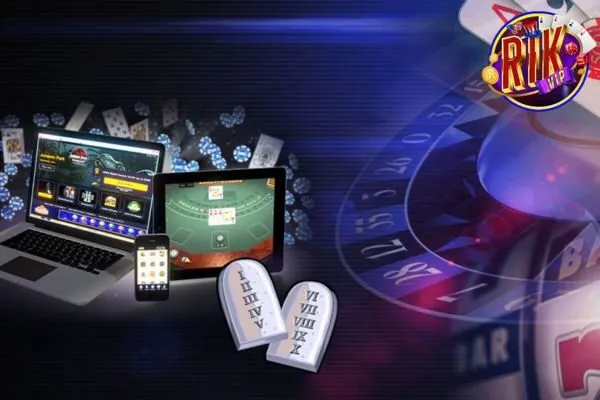 Game bài trực tuyến nhiều người chơi